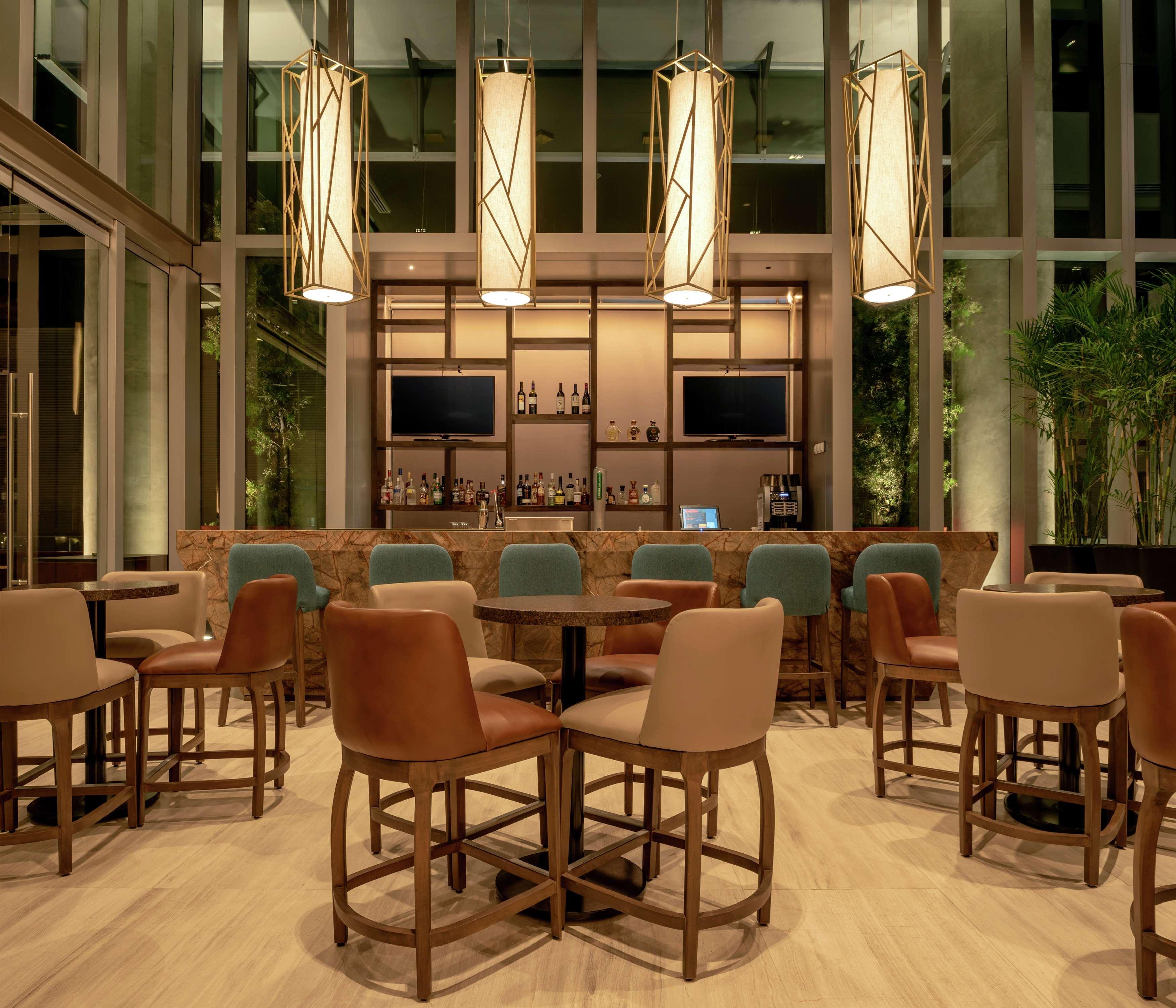 Hilton Garden Inn Чиуауа Екстериор снимка