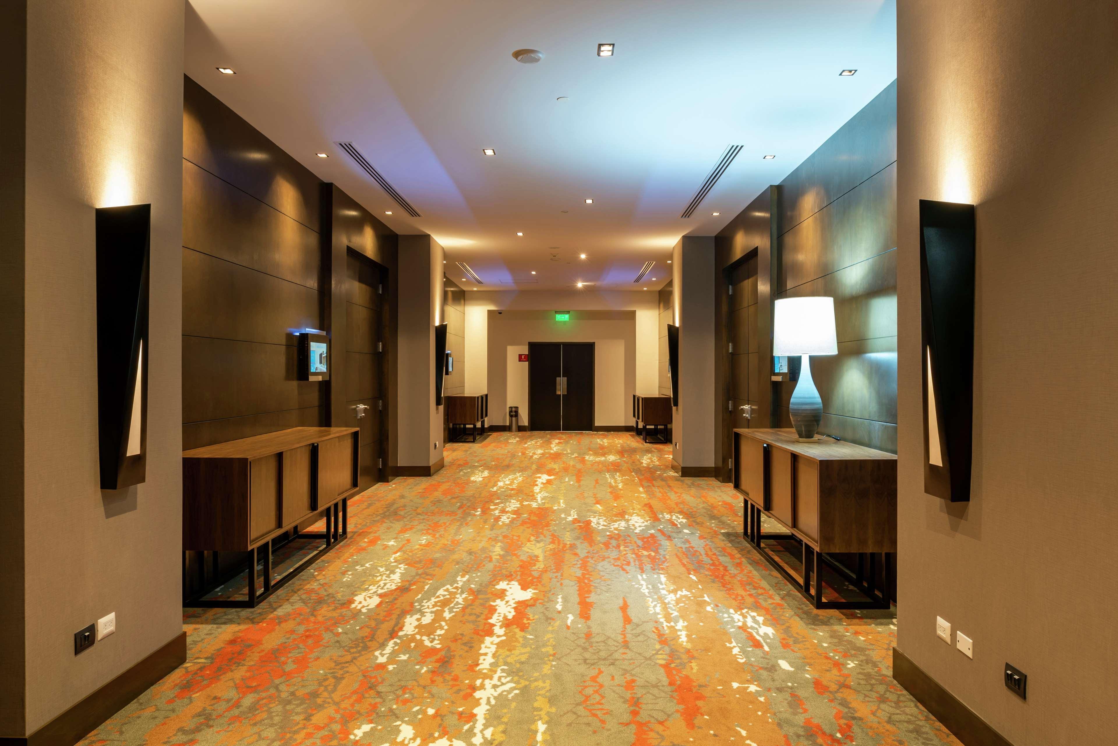 Hilton Garden Inn Чиуауа Екстериор снимка